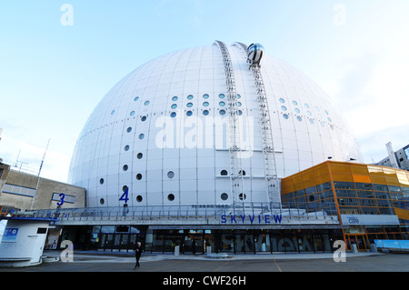 Stockholm, Schweden - 15. Dezember 2011: Architekturdetail des Ericsson Globe, der national indoor Arena von Schweden Stockfoto