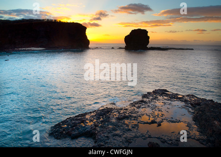 Sunrise, Sweetheart Rock (Puu Pehe), Lanai, Hawaii Stockfoto