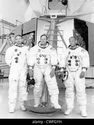 NASA Apollo 11 erstklassige Besatzung stellt während der Ausbildung (L-R) Michael Collins, Neil Armstrong und Buzz Aldrin 19. Juni 1969 am Manned Spacecraft Center in Houston, TX. Stockfoto