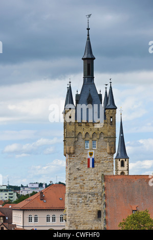 Historische Stadtbild mit dem blauen Turm des mittelalterlichen Spa und Staufer Stadt Bad Wimpfen Baden-Württemberg Süd Deutschland Stockfoto