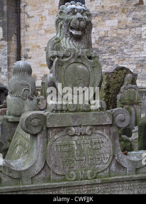 Alten jüdischen Friedhof in Prag, liegt in der Josefstadt (Josefov), das jüdische Viertel in Prag in der Tschechischen Republik. Der Friedhof ist von 1439. Stockfoto