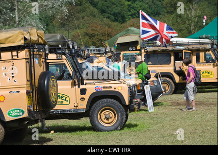 Anzeige der CAMEL TROPHY Land Rover Defenders an der jährlichen Eastnor Land Rover zeigen Herefordshire England UK Stockfoto