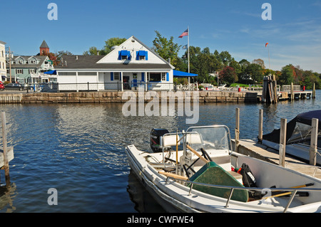 Vereinigte Staaten von Amerika, USA, Neuengland, New Hampshire, Wolfeboro, Blick auf den Yachthafen Stockfoto