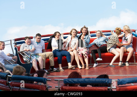 Fahrgeschäfte bei Whitby Regatta Stockfoto