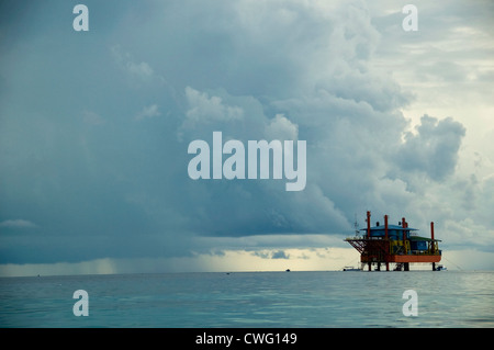 Malaysia, Borneo, Semporna, Mabul, Hotel am alten Ölplattform Stockfoto