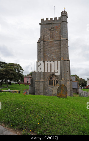 Der schiefe Turm von St. Andrews Kirche Burnham-on-Sea. Stockfoto