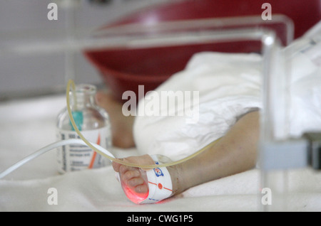 Kinderklinik der medizinischen Universität Notfall Neugeborenen Stockfoto