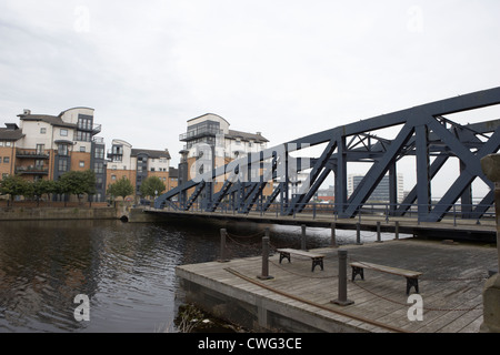 alte Victoria Swing Eisenbahnbrücke zu Rennies Isle in Leith Docks shore-Edinburgh, Schottland, England, Vereinigtes Königreich Stockfoto