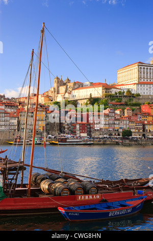 Cais Dos Barcos Rabelos Rio Douro Cais da Ribeira Porto Portugal Stockfoto