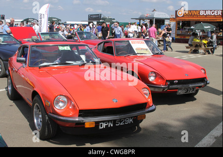 Anfang der 1970er Jahre Datsun 240zs bei Silverstone Classic Juli 2012 Stockfoto