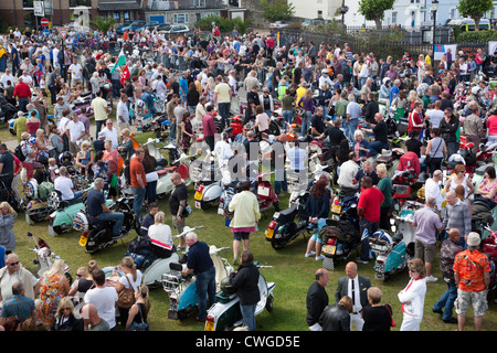 Scooter-Rallye in Ryde auf der Isle Of Wight Stockfoto