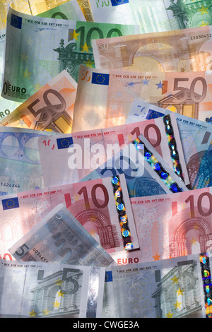 Berlin, ungeordneten Euro-Banknoten in verschiedenen Konfessionen Stockfoto