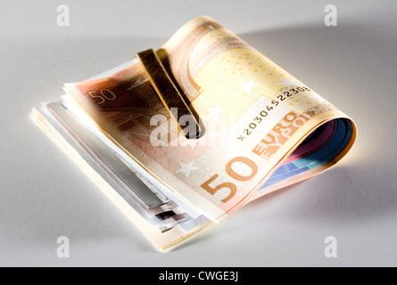 Berlin, zusammengehalten von einem gold Geld-Clip-Euro-Banknoten Stockfoto