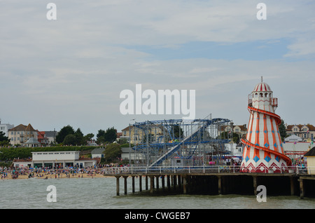 Helter Skelter auf Clacton pier Stockfoto