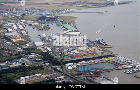 Luftaufnahme von King George Dock und Alexandra Dock Rumpf Stockfoto