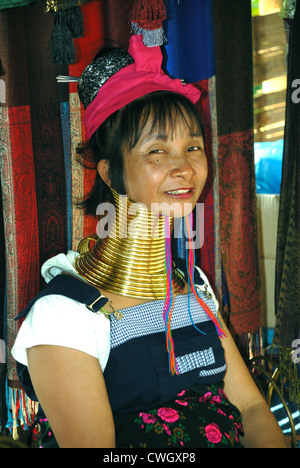 Karen Longneck Dame in Karen Dorf am 08.12.2008 in Mae Hong Son Nordthailand Stockfoto