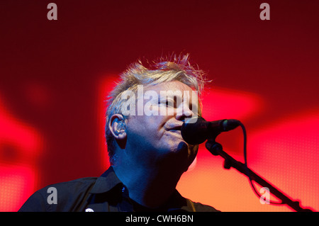 BENICASSIM, Spanien - 15 Juli: New Order Band führt auf FIB am 15. Juli 2012 in Benicassim, Spanien. Stockfoto