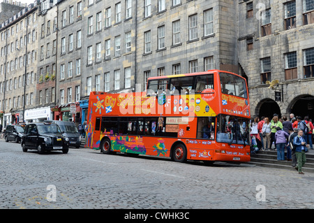Cabrio-Tour Stadtbus, Edinburgh Stockfoto