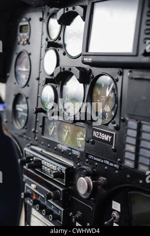 Instrumententafel-Display eine 1968 Hubschrauber Hughes OH-6A Cayuse Stockfoto