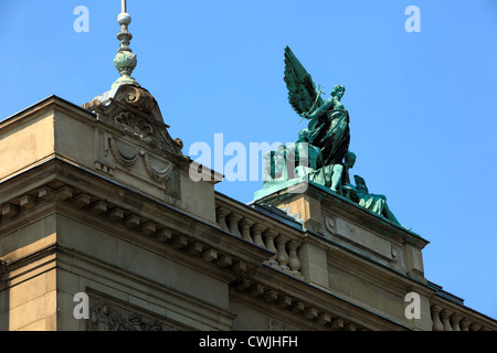 Bronzeplastik von Hugo Lederer bin Kaiser-Wilhelm-Museum in Krefeld, Niederrhein, Nordrhein-Westfalen Stockfoto