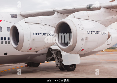 Ein CityJet betrieben durch Air France wartet Abfahrt. Stockfoto