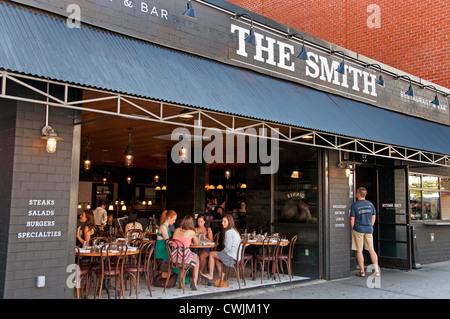 East Village The Smith Restaurant 3nd Avenue E 11. Straße New York City Manhattan Stockfoto