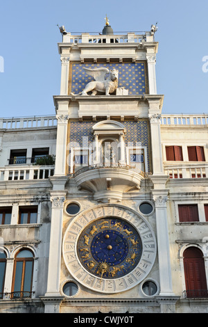 Markusplatz Glockenturm, Markusplatz, Venedig, Italien. Stockfoto