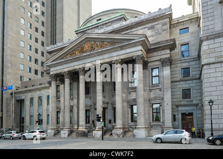 Die Bank of Montreal, aufbauend auf der Place d ' Armes, Rue Saint-Jacques, Vieux Montreal, Quebec, Kanada Stockfoto