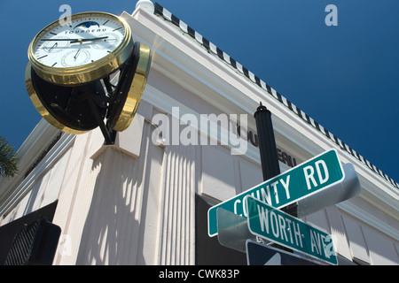 CLOCK TOURNEAU WATCH STORE WORTH AVENUE PALM BEACH FLORIDA USA Stockfoto