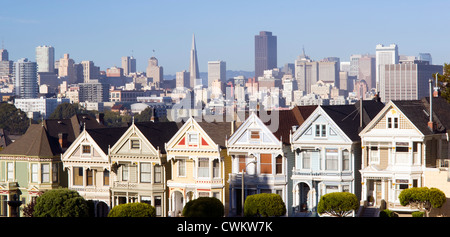 San Francisco-Gemeinschaft steht vor Innenstadt Stockfoto