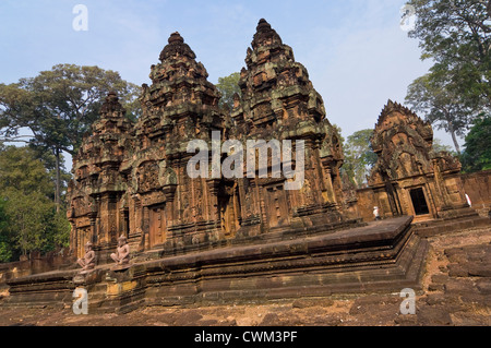 Horizontale Ansicht des Heiligtums und die Bibliotheken Banteay Srei oder Bantãy Srĕi in Angkor Thom Stockfoto