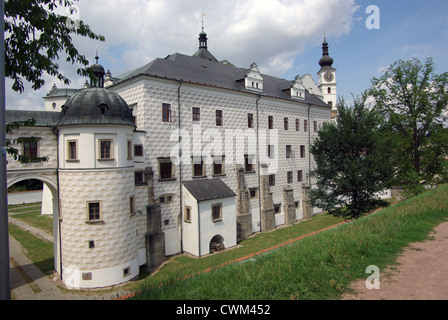 Pardubice, Tschechische Republik, Schloss oder Zamek mit der Clock