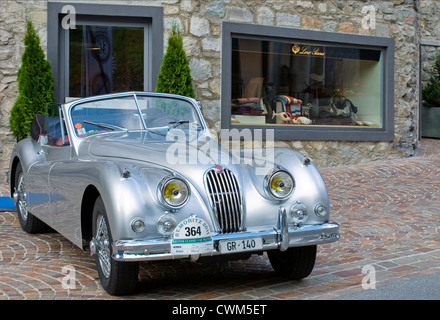 Jaguar Oldtimer während British Classic Car Meeting 2011, St. Moritz, Schweiz Stockfoto