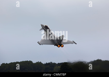 Eurofighter Typhoon anzeigen an RAF Fairford in Gloucestershire an der Royal International Air Tattoo Juli 2010. Stockfoto