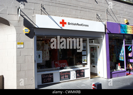 britischen Roten Kreuz Charity Shop Inverness Highland Schottland, Vereinigtes Königreich Stockfoto