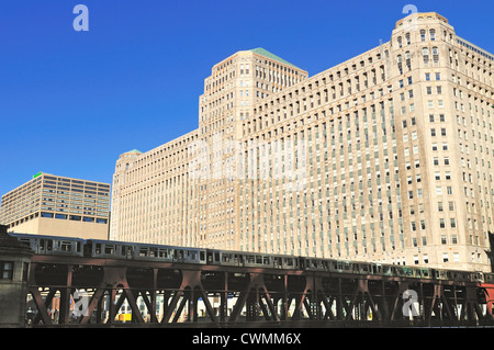 USA Illinois Chicago Merchandise Mart 1930 4 million Quadratfuß Boden Raum Art-deco-Stil Wahrzeichen Wells Street Bridge Stockfoto