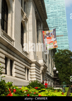 Kinder Center Banner, New York Public Library, 42nd Street, NYC Stockfoto