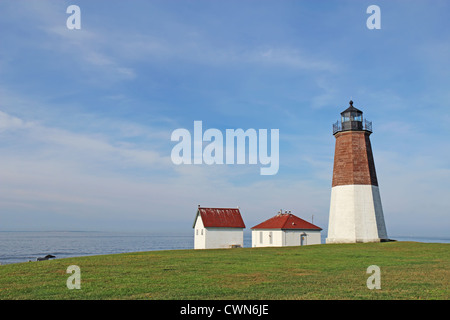 Das Point Judith Licht und die damit verbundenen Gebäuden in der Nähe von Narragansett, Rhode Island Stockfoto