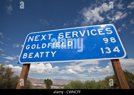 Nächsten Service-Schild mitten in Nevada Stockfoto