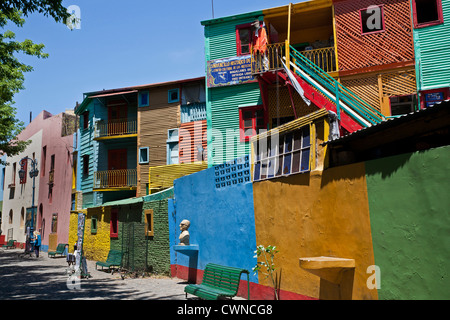 Bunte Häuser im Kommandobereich Caminito in La Boca. Buenos Aires, Argentinien Stockfoto