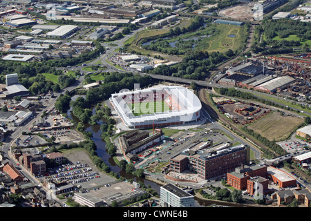 Luftaufnahme des AESSEAL New York Stadions, des Fußballplatz von Rotherham United, South Yorkshire Stockfoto