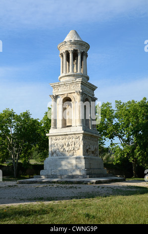 Römisches Mausoleum der Julier, Siegessäule oder Kriegsdenkmal Les Antiquités Glanum Saint-Rémy-de-Provence Les Alpilles Provence Frankreich Stockfoto