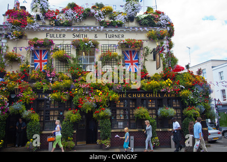 Churchill Arms in der Kensington Church Street in Nottinghill Gate - London-UK Stockfoto