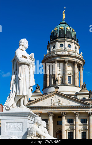 Europa, Deutschland, Berlin, Statue von Friedrich Schiller in dem Gendarmenmarkt Stockfoto