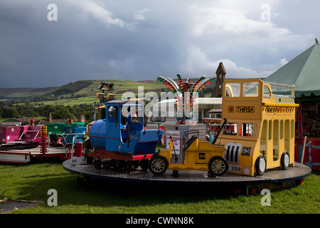 Barrys Kirmes Kreisverkehr auf reeth Village Green, North Yorkshire Dales, Richmondshire, Großbritannien Stockfoto