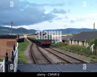 Lokomotive nahenden blaue Anker Station. Somerset West-Dampfeisenbahn. Stockfoto