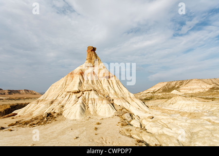 Cabezo de Castildetierra in die Bardenas Reales ist eine Halbwüste Naturraum oder Ödland, Südosten Navarras Stockfoto