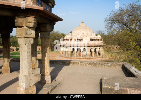 Achteckige Grab von Isa Khan, Delhi, Indien Stockfoto