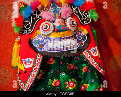 Chinesische bunte Souvenir Marionette Drache Peking, China Stockfoto