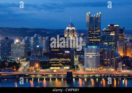 Wolkenkratzer in der Innenstadt von PIttsburgh, Pennsylvania, USA. Stockfoto